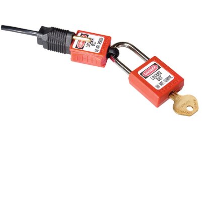S2005 Plug Prong Lockout